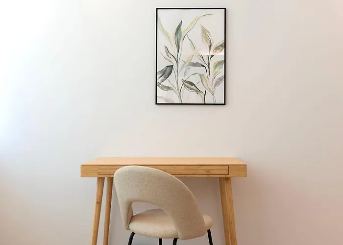 Scenic River-view T1 By Lisbeyond Apartman