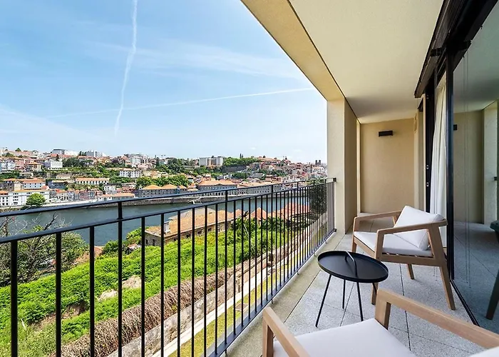 Scenic River-view T1 By Lisbeyond Apartman *