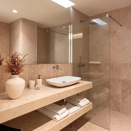 Scenic River-view T1 By Lisbeyond